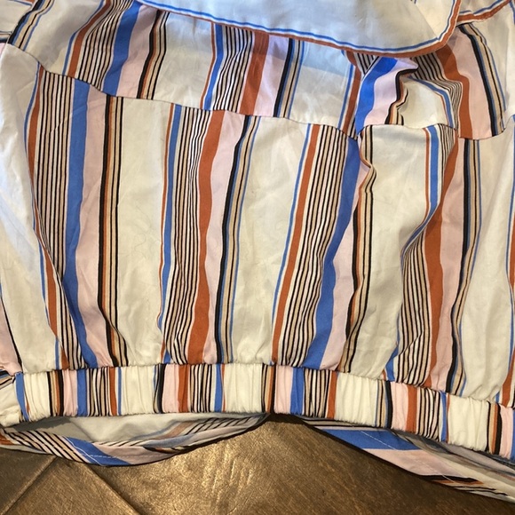 Lush striped off shoulder collared crop top size small - Picture 5 of 5
